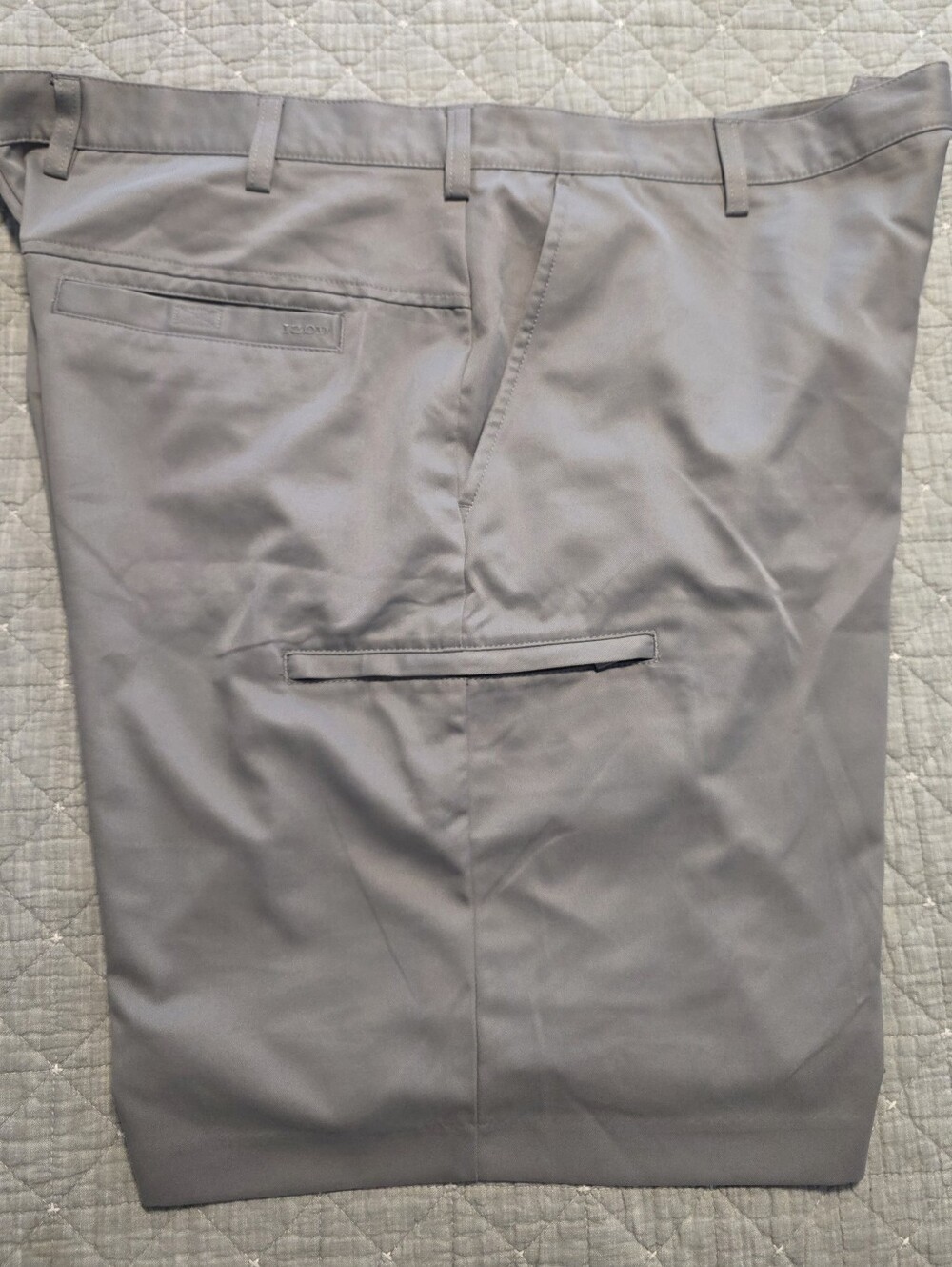 Izod Lightweight XFG Gray Golf/Casual Shorts